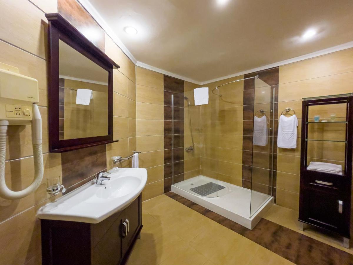 Black Diamond Hotel Лагос Экстерьер фото